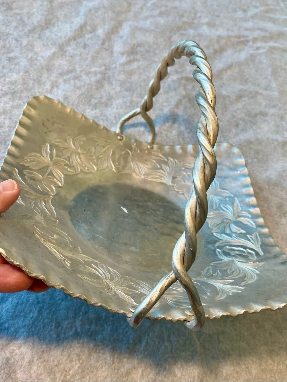 Hand forged Vintage Everlast Decorative Twisted-Handle Metal Basket - silver